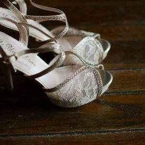 De Blossom Nude Lace Heels